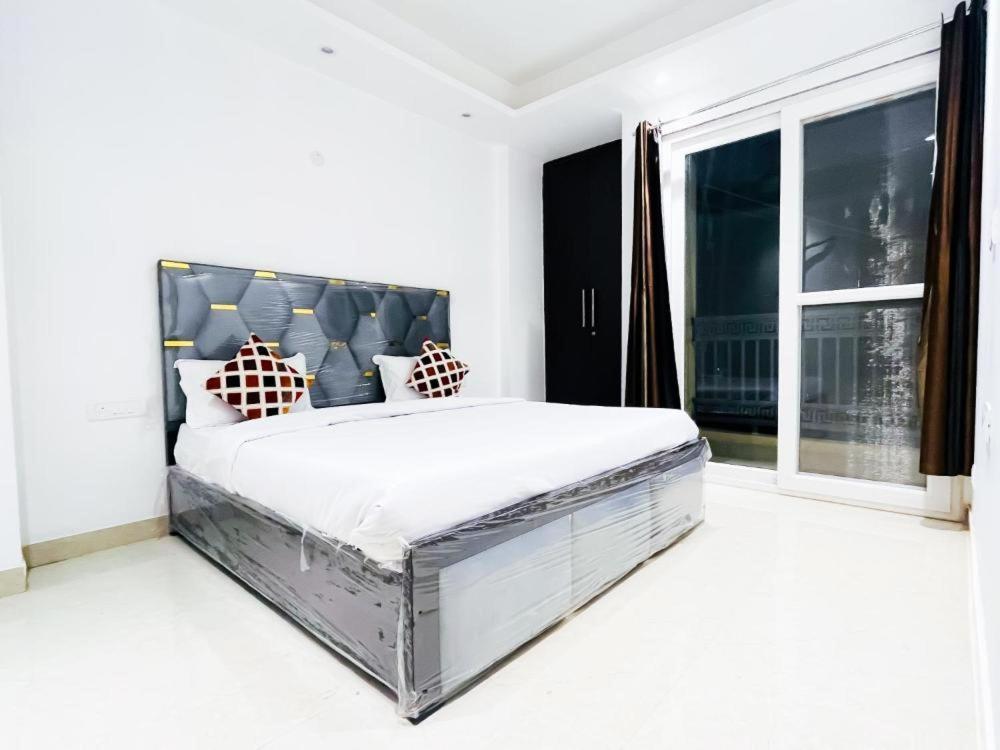 Hotel 24By7 Nové Dillí Exteriér fotografie