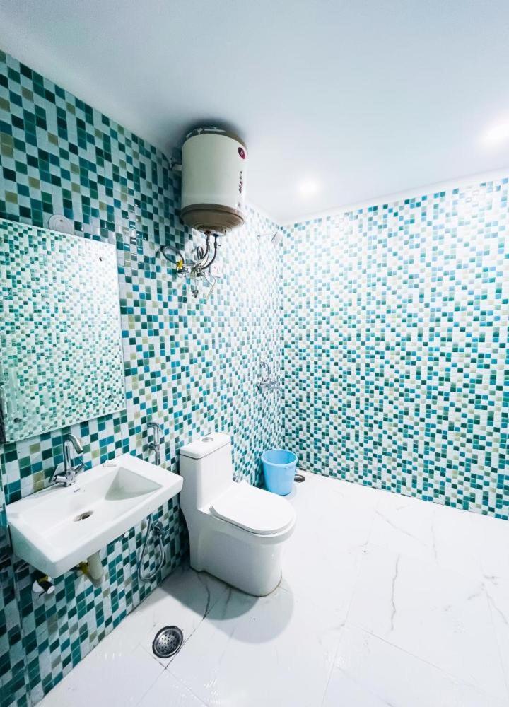 Hotel 24By7 Nové Dillí Exteriér fotografie